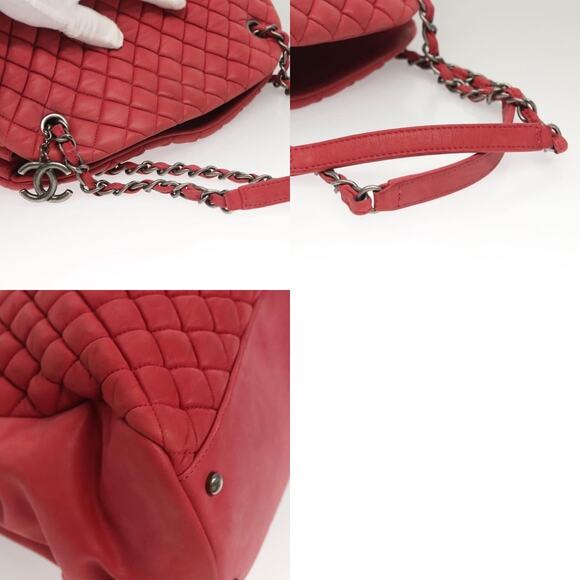 Chanel Matelasse Chain Shoulder Bag - Picture 3 of 6